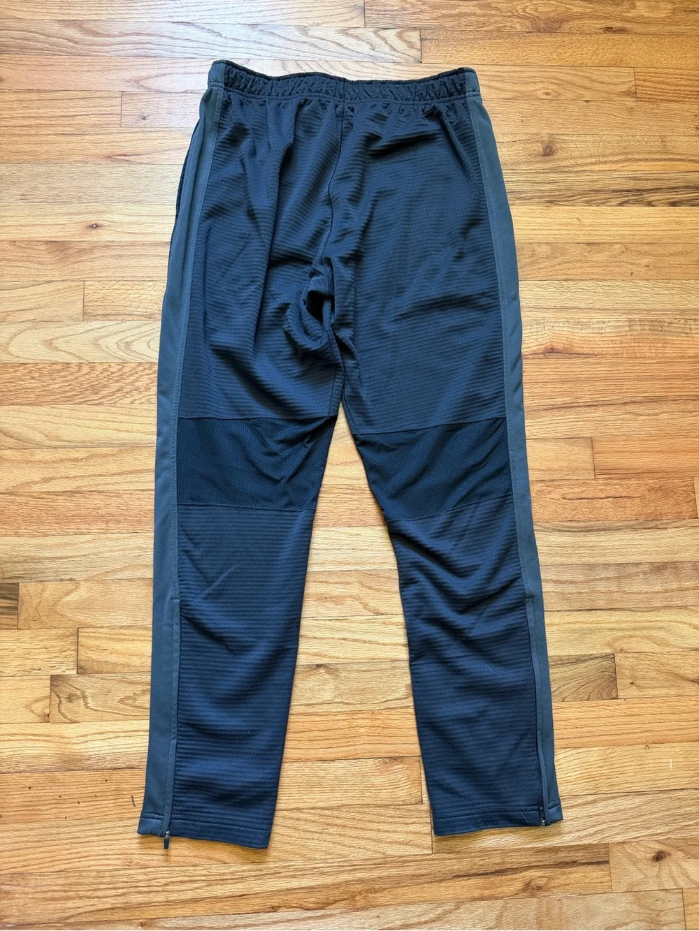 Nike Men’s Black & Dark Gray Training Joggers